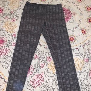 Lululemon Cropped Gray Leggings